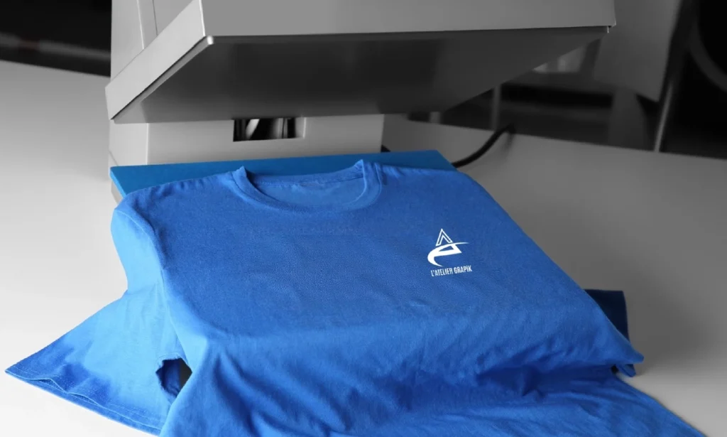 Personnalisez vos, t-shirts, vestes, doudounes pantalons aux couleurs de votre entreprise chez PIC à Besançon